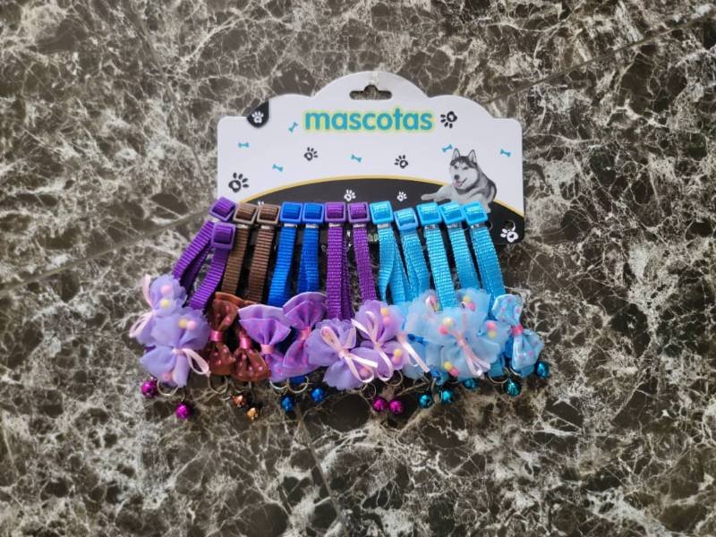 Collar pequeño de lazo