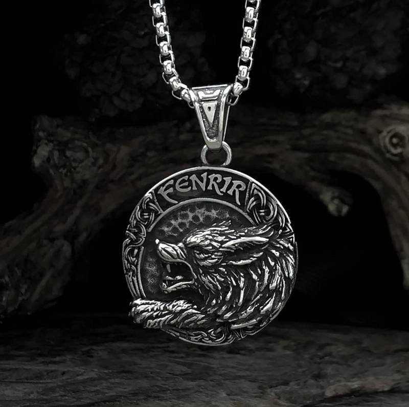 Cadena con dije de Fenrir